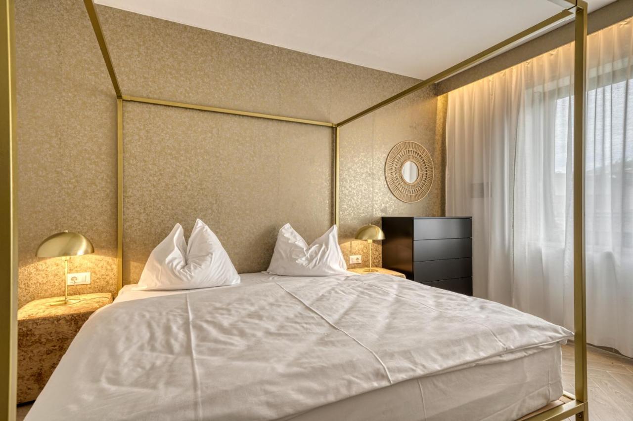 Goldfinger + Suites 라나 외부 사진