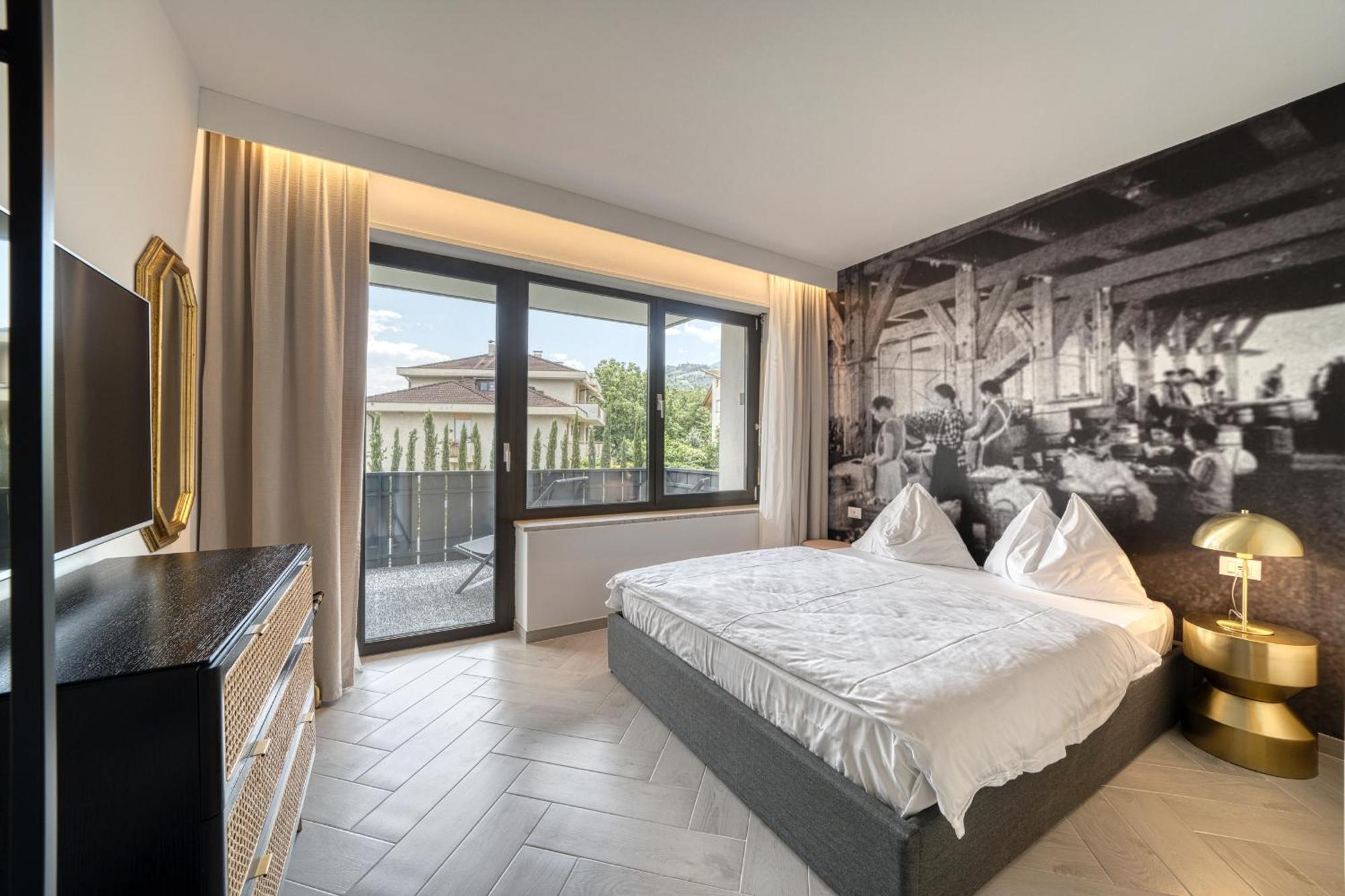 Goldfinger + Suites 라나 외부 사진